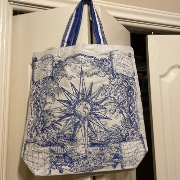 Christian Dior tote - Picture 7 of 8